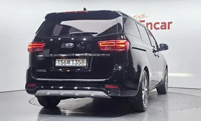 Kia Canival 2020, 119293 км, за 17000000 KRW