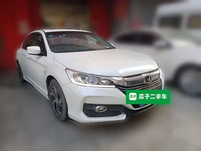 Honda Accord 2016, 69100 км, за 72622.95 CNY