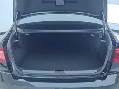 Volkswagen 迈腾 PHEV 2021, 53200 км, за 79800 CNY