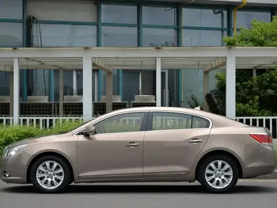 Buick LaCrosse 2013, 106000 км, за 19800 CNY