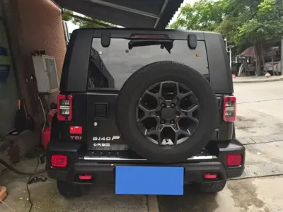 Beijing Off-Road BJ40 2022, 80000 км, за 94800 CNY - фото 8