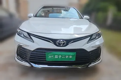 Toyota Camry 2023, 35200 км, за 135722.02 CNY