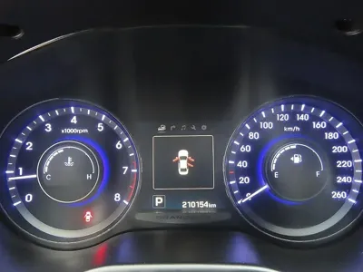 Hyundai Grandeur 2015, 210159 км, за 3500000 KRW - фото 8