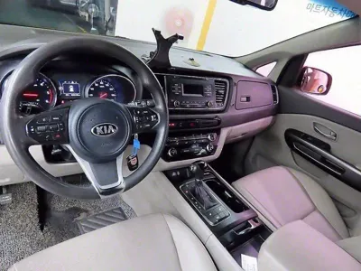 Kia Canival 2016, 328168 км, за 6900000 KRW - фото 7