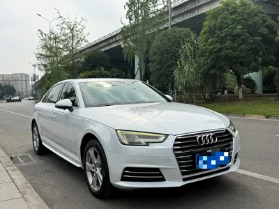 Audi A4L 2018, 90000 км, за 78800 CNY