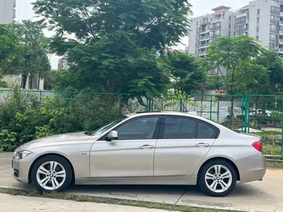 BMW 3 Series 2013, 95000 км, за 35800 CNY