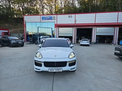 Porsche Cayenne 2018, 96781 км, за 39000000 KRW - фото 1