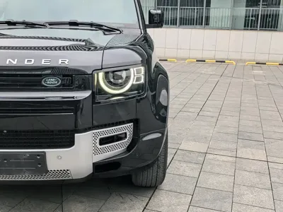 Land Rover Defender 2022, 27000 км, за 458000 CNY