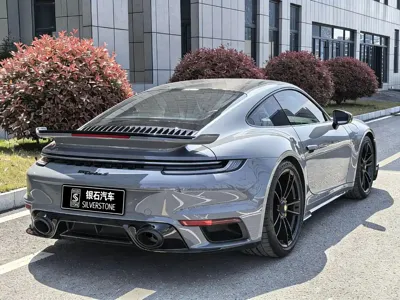 Porsche 911 2022, 15000 км, за 294058.4 USD