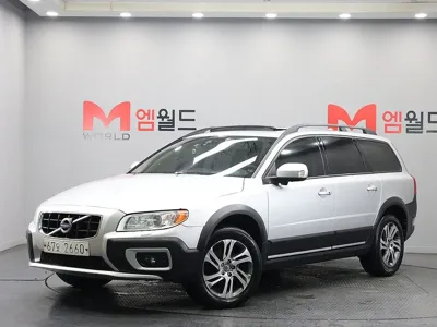 Volvo XC70 · 2012 год
