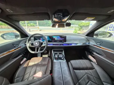BMW 7-Series 2023, 42052 км, за 107000000 KRW - фото 7