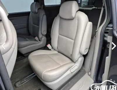 Kia Canival 2015, 174557 км, за 6500000 KRW - фото 12