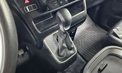 Hyundai Staria 2022, 137166 км, за 19300000 KRW - фото 9