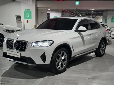 BMW X4 · 2022 год