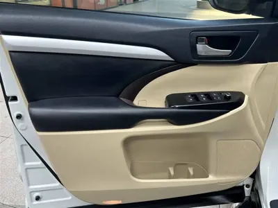 Toyota Highlander 2021, 70000 км, за 139800 CNY - фото 17