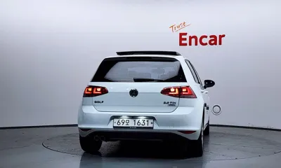 Volkswagen Golf 2015, 81943 км, за 10500000 KRW