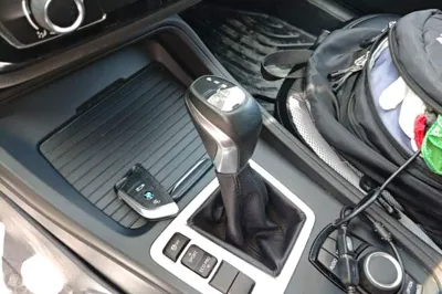BMW 1 Series 2017, 90500 км, за 56308.9 CNY - фото 4