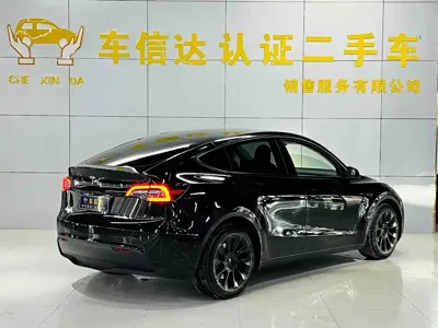 Tesla Model Y 2021, 23000 км, за 159800 CNY