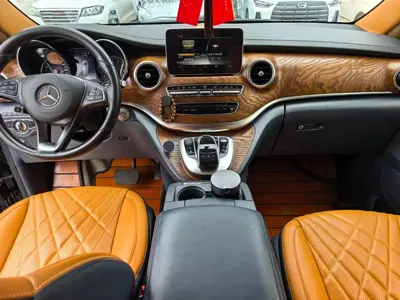 Mercedes-Benz V-Class 2019, 174000 км, за 128800 CNY - фото 12