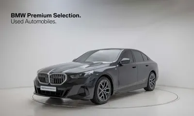 BMW i5 · 2025 год