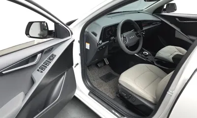 Kia Niro 2022, 3225 км, за 27490000 KRW - фото 10