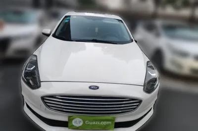 Ford Escort 2019, 22700 км, за 34256.11 CNY