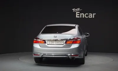 Honda Accord 2016, 109600 км, за 9600000 KRW - фото 4