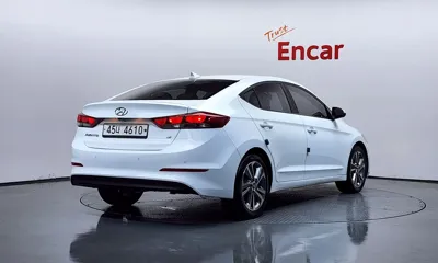 Hyundai Avante 2018, 162313 км, за 8200000 KRW - фото 2