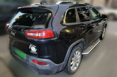 Jeep Cherokee 2014, 167900 км, за 35655.35 CNY - фото 4