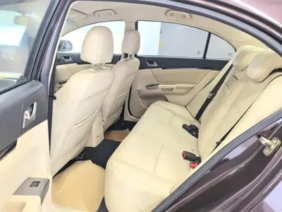 Geely Emgrand Classic 2013, 63700 км, за 11800 CNY - фото 11