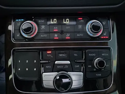 Audi A8 2015, 132500 км, за 18900000 KRW - фото 19