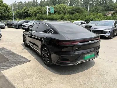 BYD Han 2024, 32000 км, за 109800 CNY