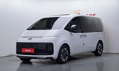 Hyundai Staria · 2022 год