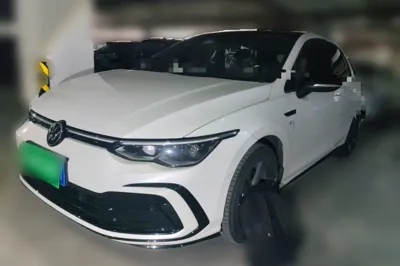 Volkswagen Golf · 2021 год