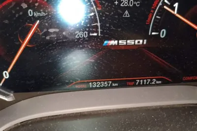 BMW 5 Series 2018, 132400 км, за 145055.96 CNY - фото 14