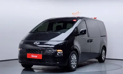 Hyundai Staria · 2023 год