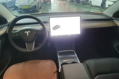 Tesla Model 3 2021, 71200 км, за 136074.95 CNY - фото 17