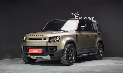 Land Rover Defender · 2022 год