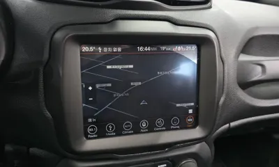 Jeep Renegade 2018, 86579 км, за 10900000 KRW - фото 14