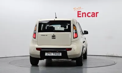 Kia Soul 2010, 109100 км, за 3500000 KRW