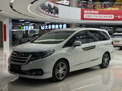 Honda Elysion · 2016 год