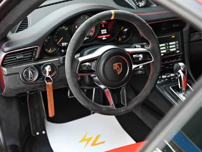 Porsche 911 2017, 9000 км, за 1568000 CNY - фото 6