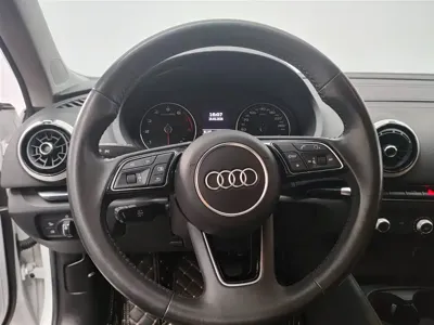 Audi A3 2020, 81000 км, за 73800 CNY - фото 19
