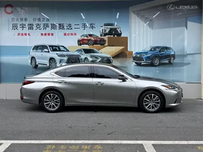 Lexus ES 2021, 55000 км, за 148000 CNY