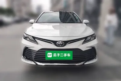 Toyota Camry 2023, 36200 км, за 142675.78 CNY - фото 2
