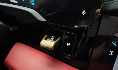 Porsche Taycan 2025, 29800 км, за 126000000 KRW - фото 9