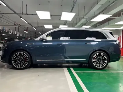 AITO 问界 AITO M9 2024, 27700 км, за 308800 CNY