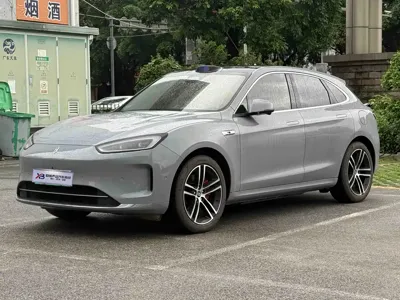 AITO 问界 AITO M5 · 2025 год