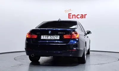BMW 3-Series 2015, 124046 км, за 11000000 KRW
