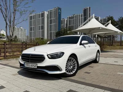 Mercedes-Benz E-Class · 2021 год